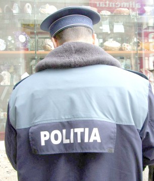 Doi oameni ai legii din Constanţa, desemnaţi poliţiştii anului
